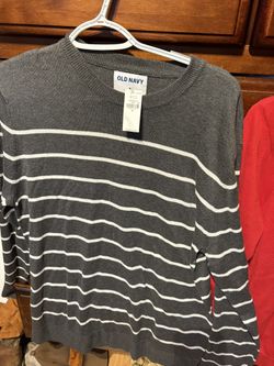 Old navy sweater