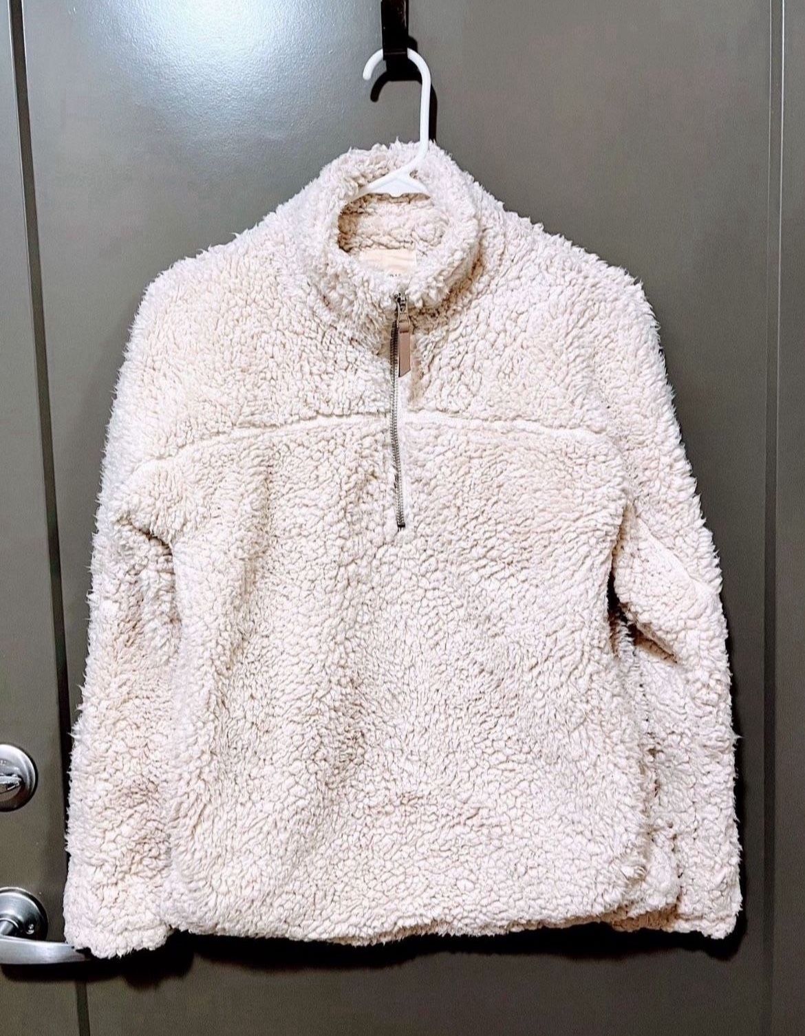 Sherpa fleece Pullover Sweater By Elodie(XS Size) (Pick upπ In Bellevue) *Check out my Other Posts π