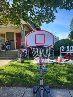 Basketball hoop