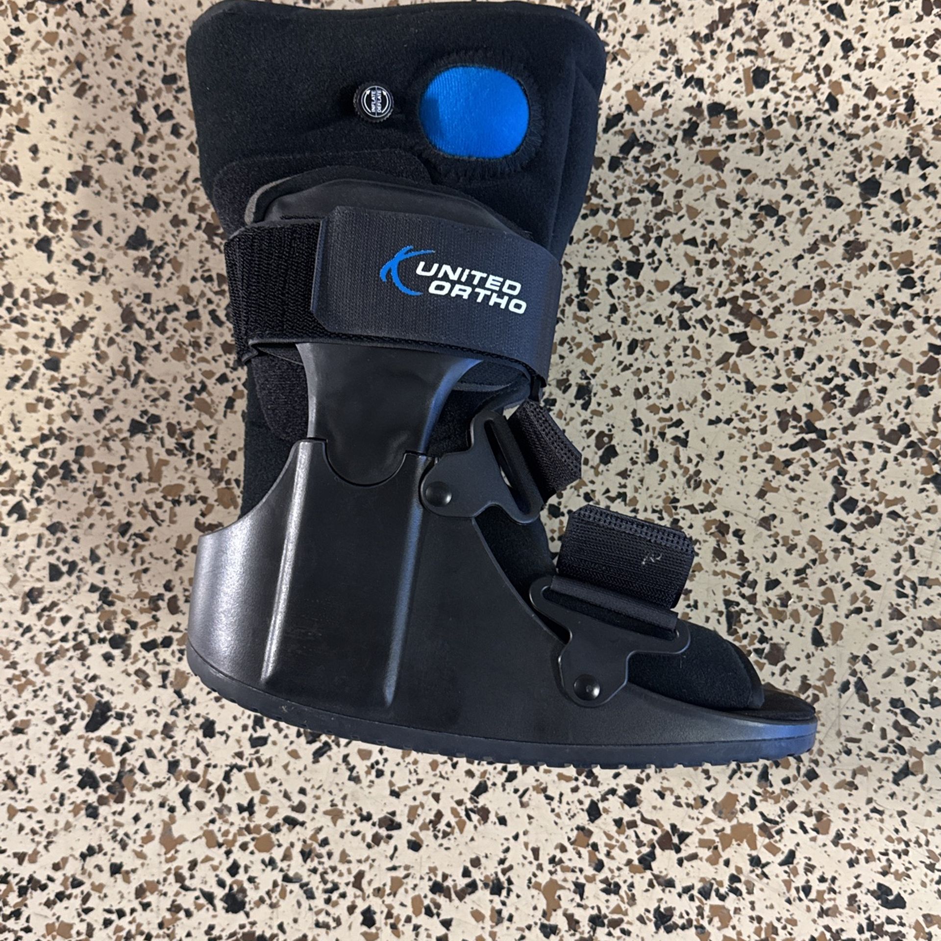 Orthopedic boot