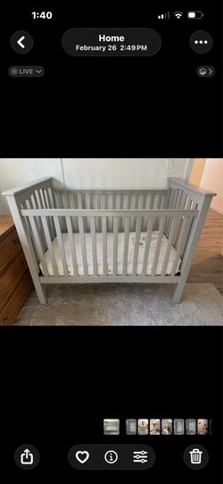 Pottery Barn Crib  need to sell ASAP