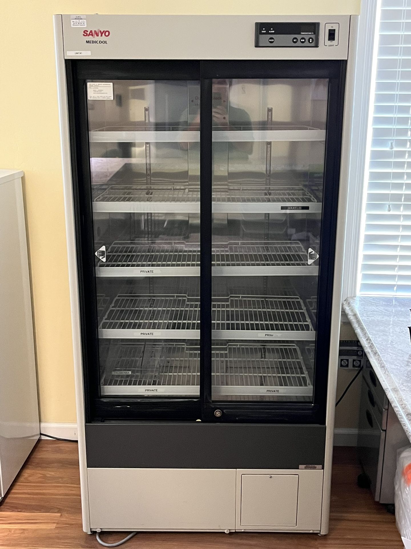 Sanyo Pharmaceutical Refrigerator MPR-514 “ Excellent “