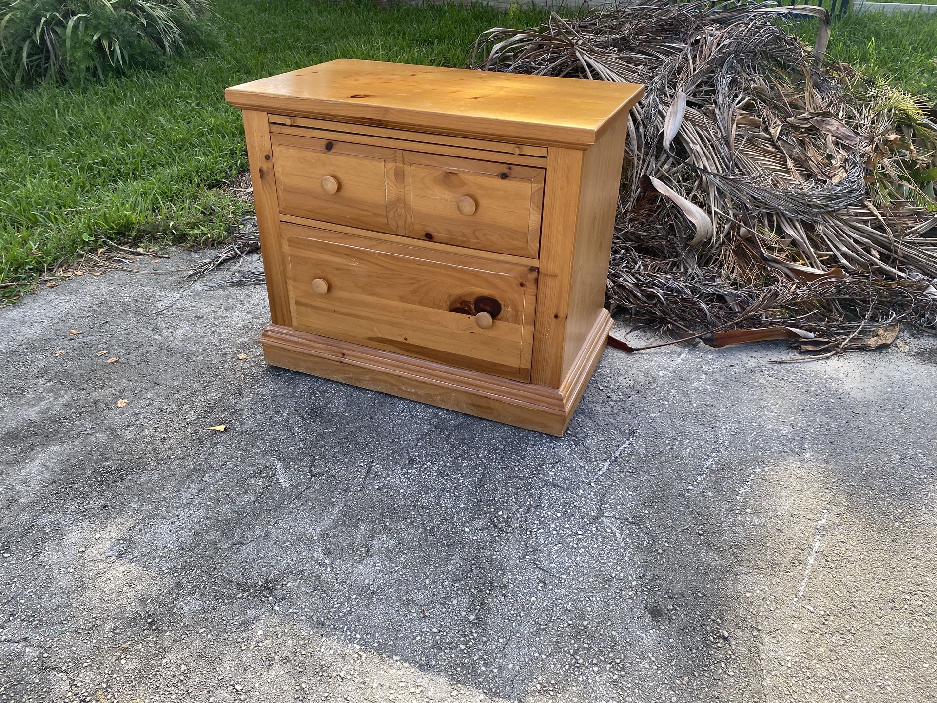 Dresser/ End Table