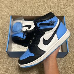 Air Jordan 1 High Unc
