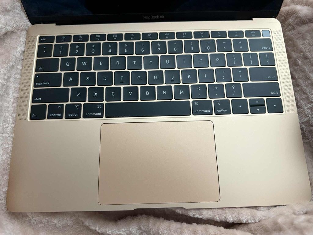 Mac Book Air