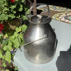 De Laval 5 Gal. Milk Pail W/ Top And Many Components 