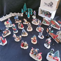 Christmas Figurines 