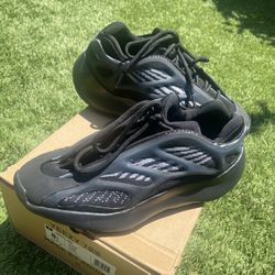Adidas Yeezy 700 V3 Alvah