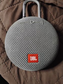 JBL Clip 3 Wireless Bluetooth Speaker (Grey)