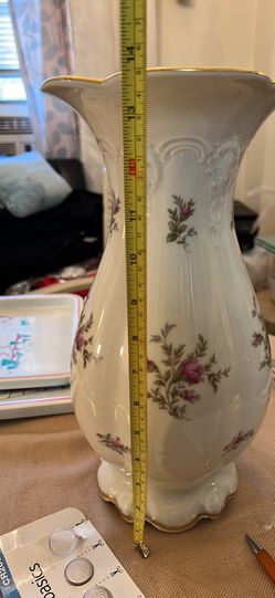 CLASSIC ROSE 💐14” Vintage Vase Made In Germany Exquisite Sells For $300