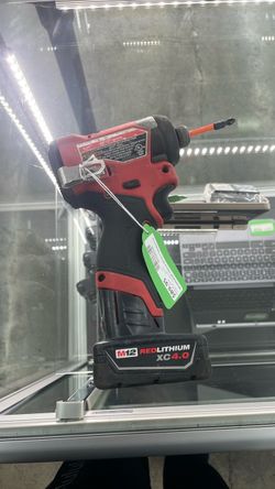 Milwaukee M12 Cordless Impact Driver with Battery