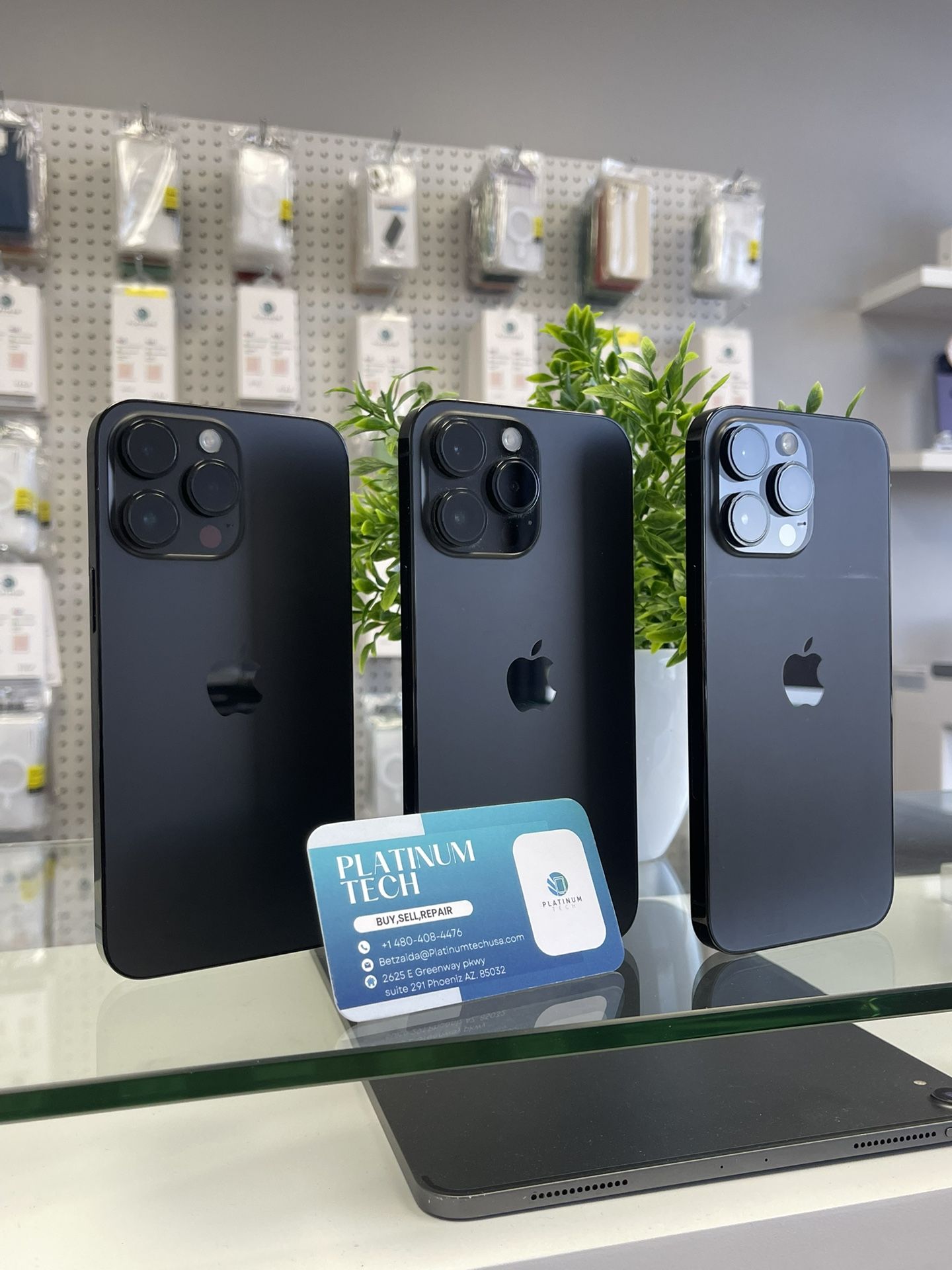 iPhone 14 Pro Max unlocked 128Gb Black Color We Also Have 256Gb And 512Gb 