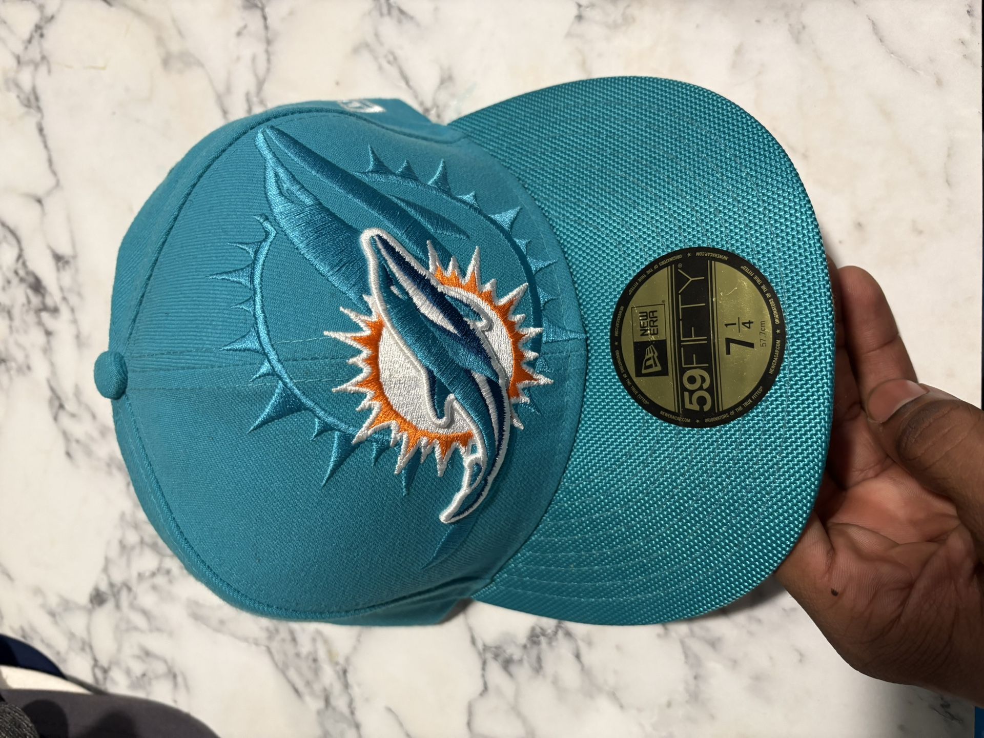 Miami Dolphins Fitted hat (size 7 1/4)
