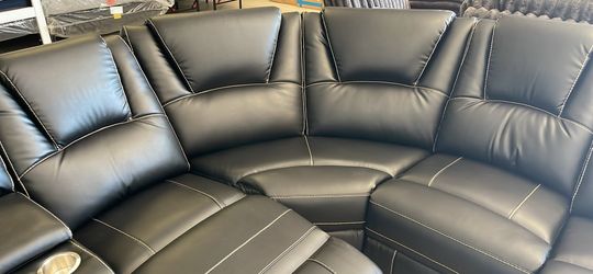 New black sectional leather with recliners, ready to deliver
