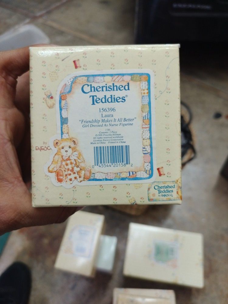 Cherished Teddies Laura Friendship Makes It All Better