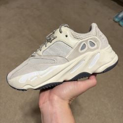 Size 6 - adidas Yeezy Boost 700 Low Analog