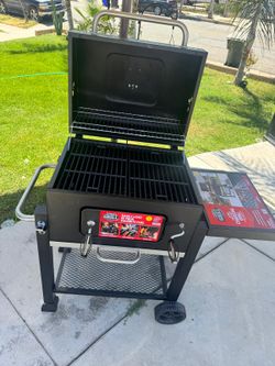 Asador de Carbón nuevo
