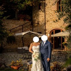 Gorgeous Wedding Dress - Fresh from a Wedding In Tuscany, Italy