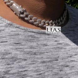 New 18k White Gold Cuban Link Chain 
