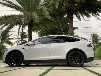 Tesla Model X 22 inch Wheels and Tires