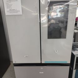 Sale Now Only $2400 Samsung Bespoke French door refrigerator with family hub