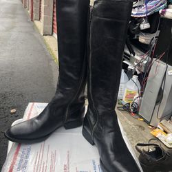 Born Poly F20103 Women's Black Leather Side Zipper Knee High Riding Boots Sz 8 M