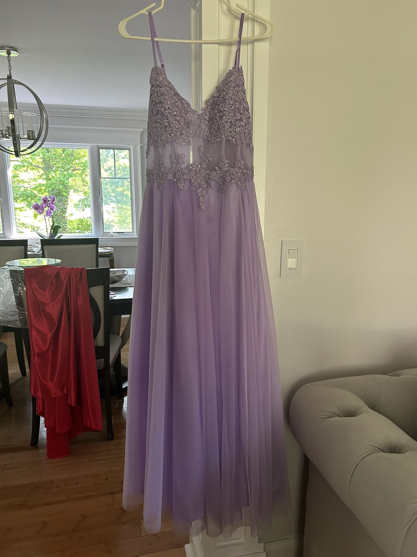 purple dress