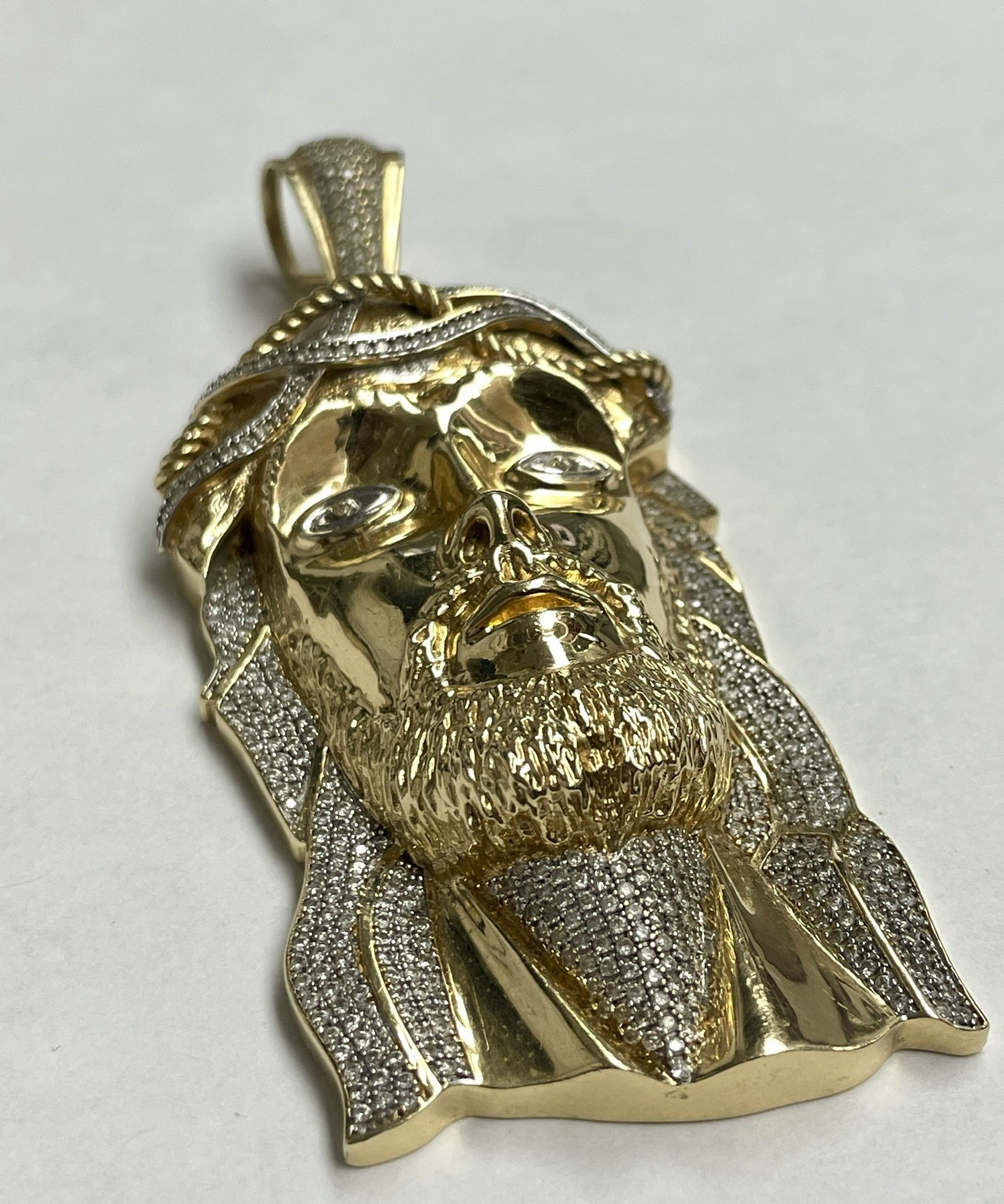 14k Gold Jesus Pendant With 4.ctw Diamonds
