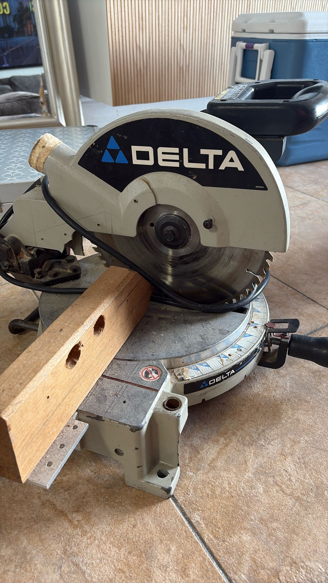Delta Chop saw (working)