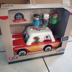 Fisher Price Little People Nifty Station Wagon.