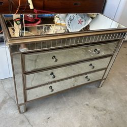 Mirror Dresser