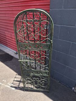 Iron wine rack