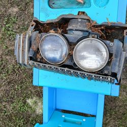 Cougar passenger headlight mechanism. 67-68