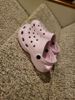 Kids Size 13/1
NEW Clogs