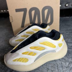 Yeezy 700 V3 Infants 