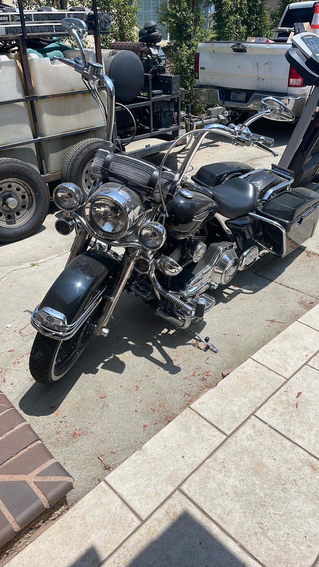 HARLEY DAVIDSON