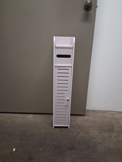 Toilet paper holder pickup 3-8:30 pm rainbow/charleston cash only read description