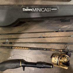 Vintage Daiwa MiniCast Gold Edition - Pristine Japanese Portable Combo