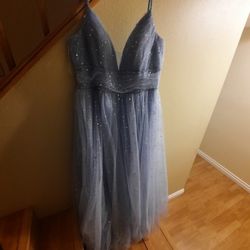 size 18 never worn prom dress