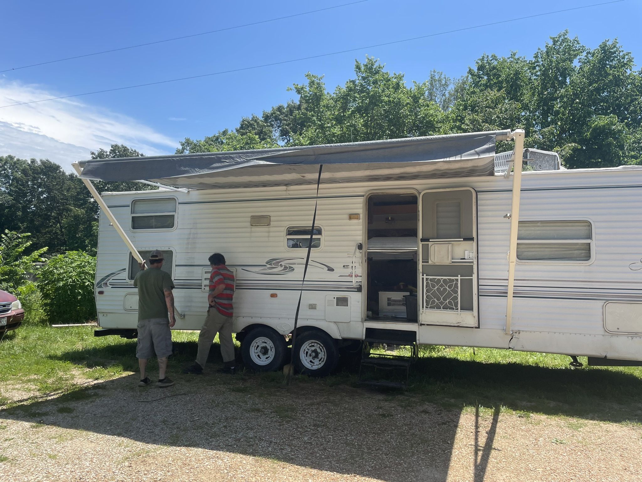 31 FtCamper With Slide Out