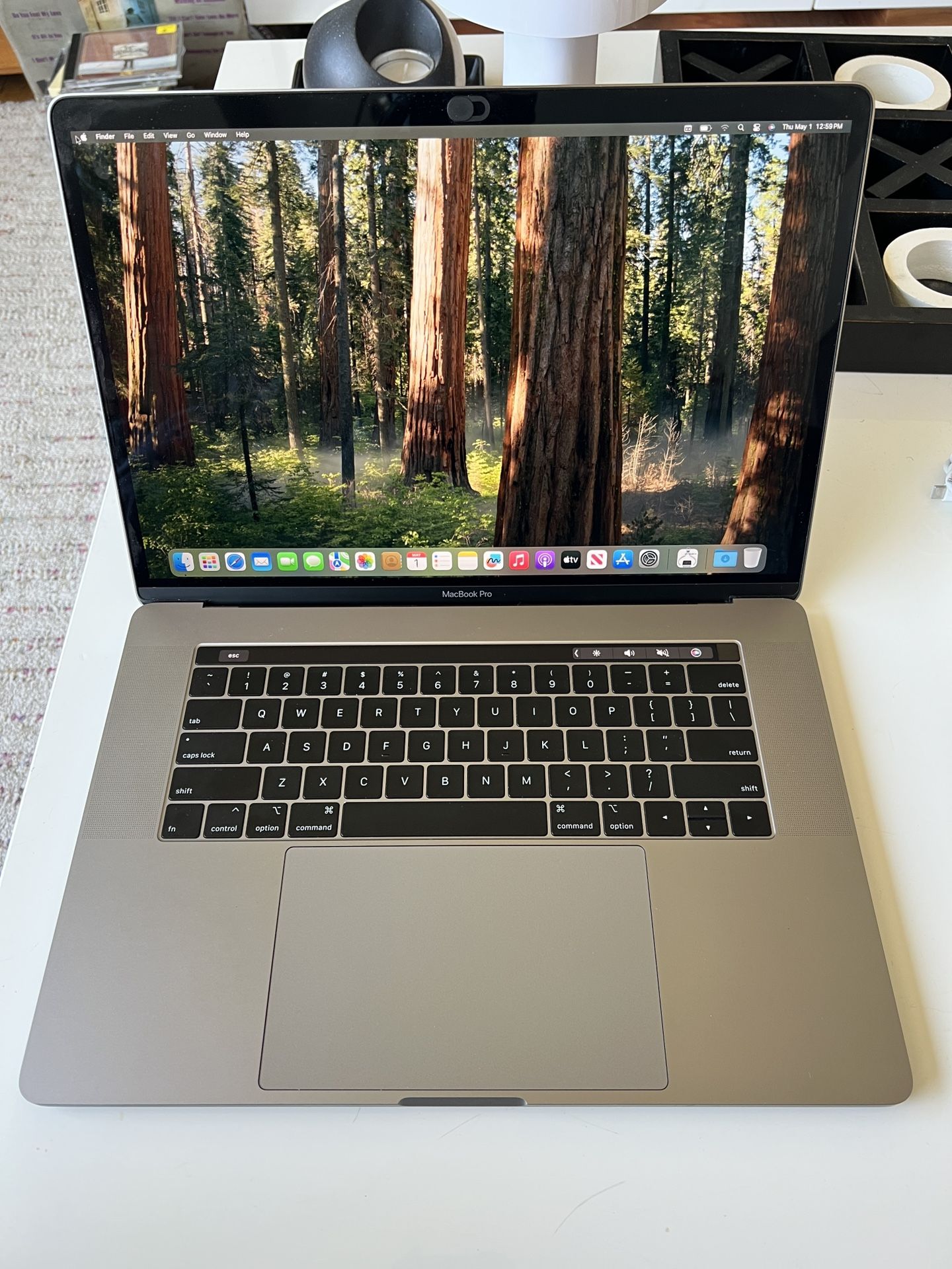 MacBook Pro 16 inch, i7, 32gb ram, 512gb ssd