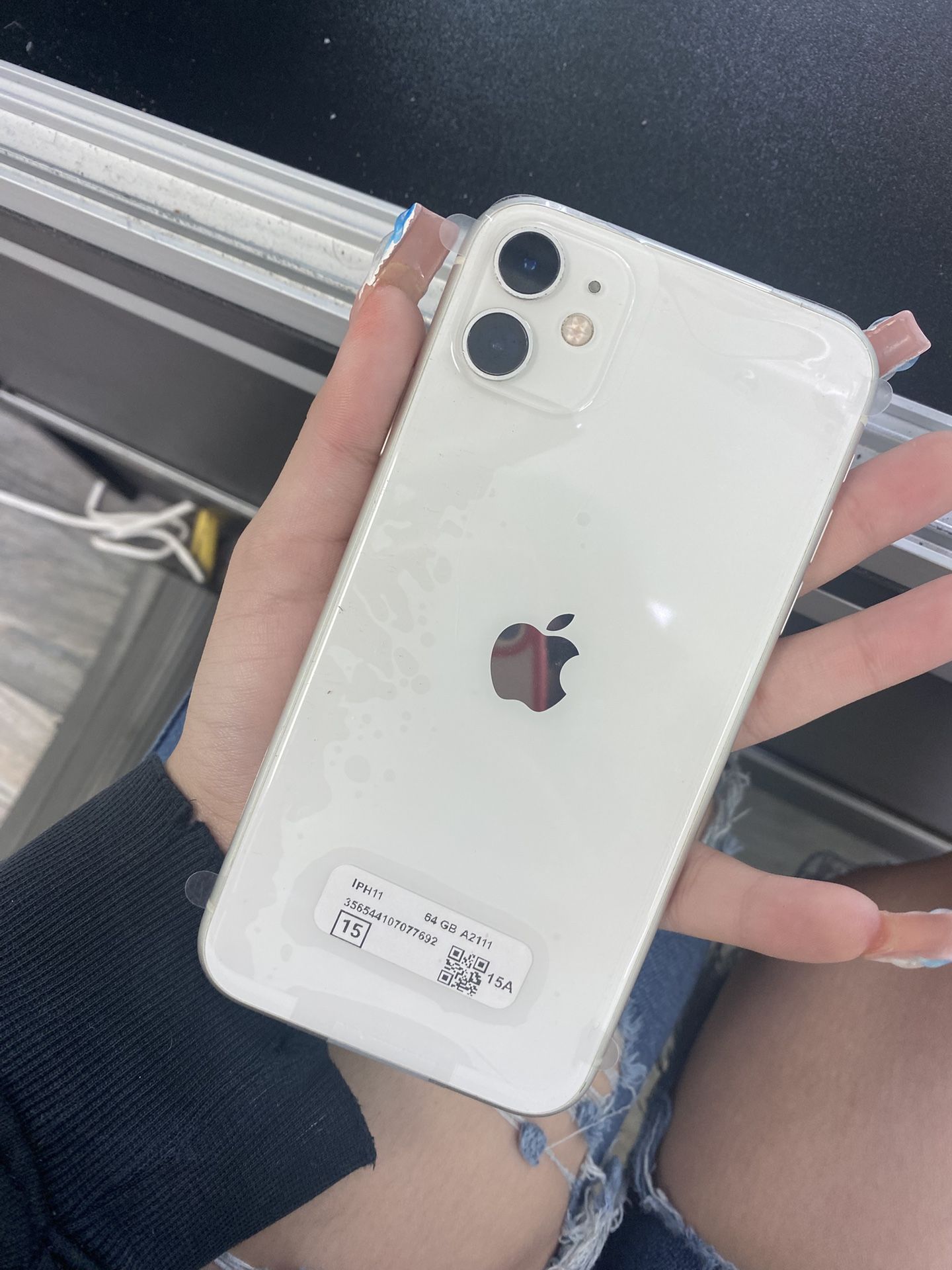 IPHONE 11