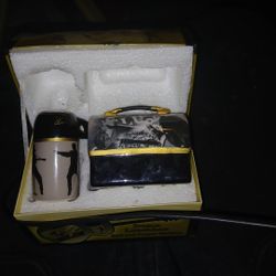 Elvis All Shook Up Salt And Pepper Shakers  Highly  Collectible 