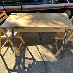 Table & 2 Chairs 