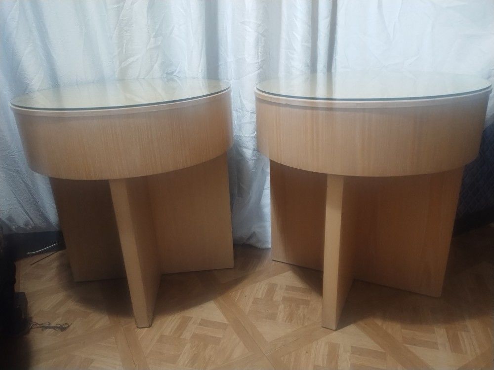 Round Top With Glass Covering End Tables 