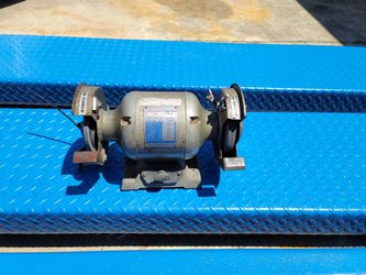 US Tool 6in 1/2hp 110v HD Ball Bearing 3400 Rom Bench Grinder