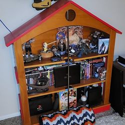 House Shaped  Shelf/Dollhouse