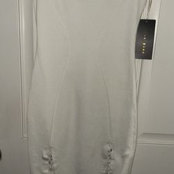 White Lace Up Body Com Strapless Dress