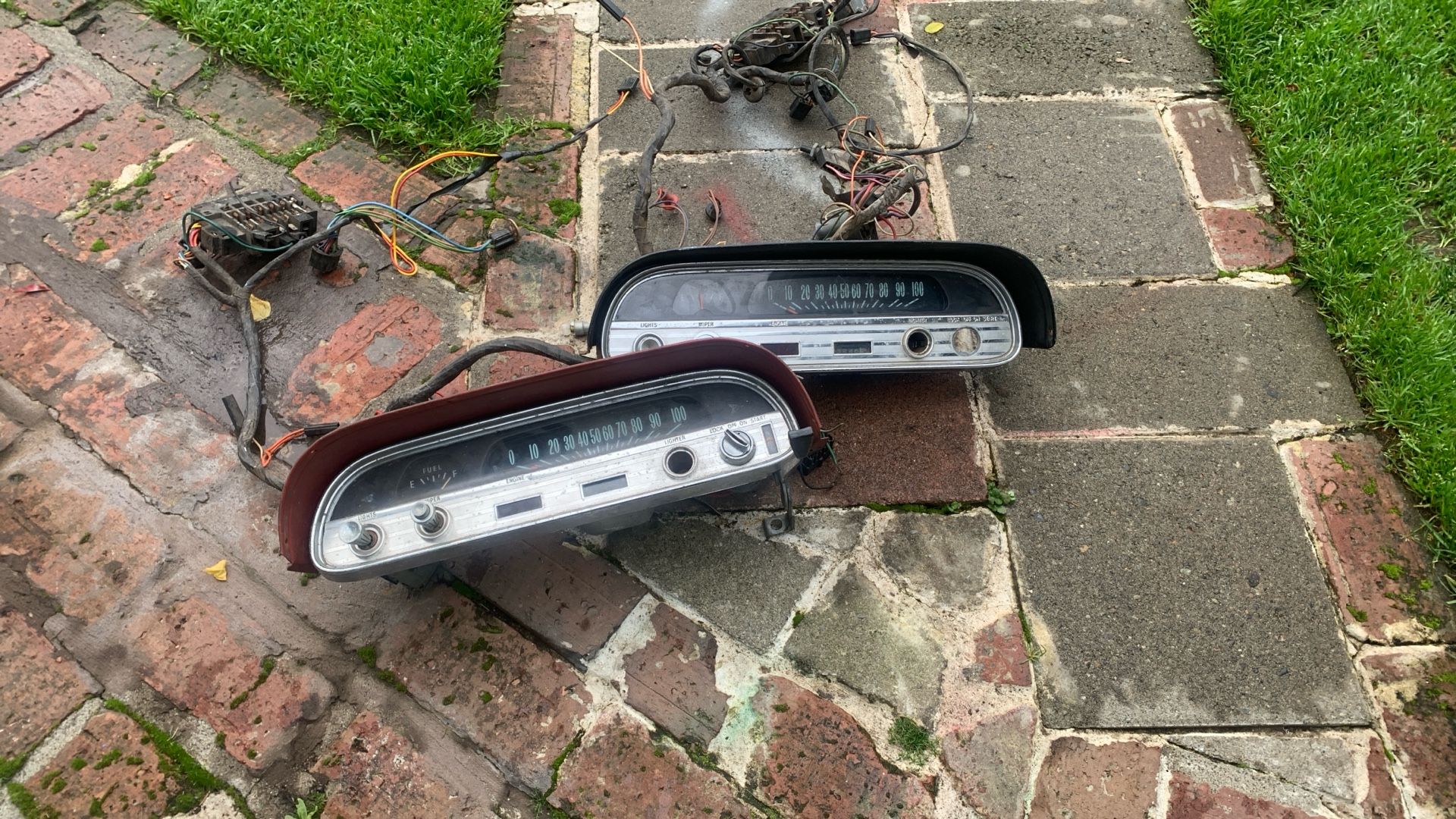 1963/64 Corvaior Instrument Clusters