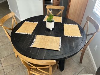 Dinning Table and chairs